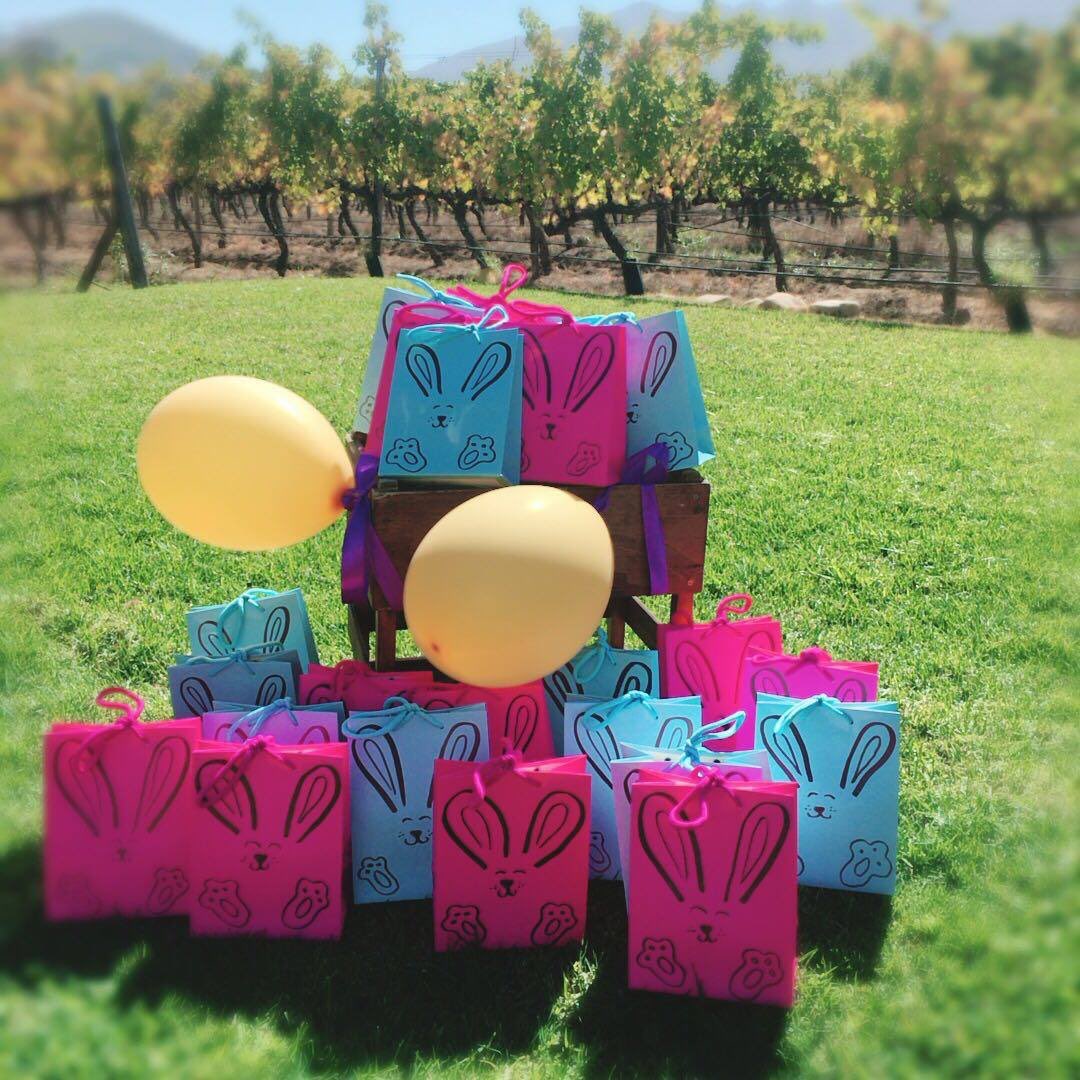 holdenmanz's tweet photo. Oh my goodness - have you seen what our team has put together for our guests this Easter?! #Easter2018 Easter Weekend at Holden Manz Estate: https://t.co/GtZin0E14p https://t.co/H30gQJOwUg
