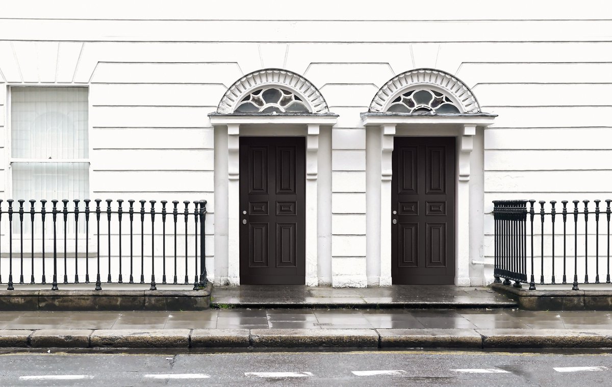 Evolution: a classic door design with modern security benefits <a href="/specifybluebell/">Bluebell Architectural Products</a> 

buildingcentre.co.uk/news/evolution…