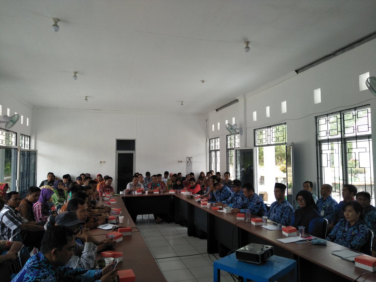 Kegiatan Pelatihan Penguatan Kapasitas Pemdes,  TPK dan Kader Teknik Sekecamatan Teweh Selatan Kab. Barito Utara Prov.  Kalimantan Tengah (Bersama TA, PD &amp; PLD) 
22-23 Maret 2018
<a href="/jokowi/">Joko Widodo</a>
<a href="/EkoSandjojo/">Eko P. Sandjojo</a> 
<a href="/taufikmadjid71/">IG : taufik.madjid</a>
<a href="/tppindonesia/">Pertepedesia</a> 
<a href="/P3MDKalteng/">P3MD PROV KALTENG</a> 
<a href="/P3mdBaritoUtara/">P3MD Barut Kalteng</a> 
<a href="/SatgasDanaDesa/">SATGAS DANA DESA</a>
