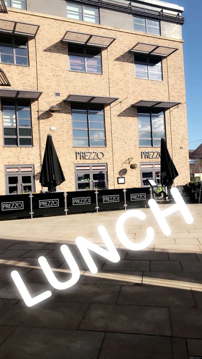 theluxurycode's tweet photo. Found the perfect spot for client meetings! #PREZZO #interiordesign 

#interiors #home #homedesign #decor #homedecor #stairs #staircase #carpet #style #fashion #newbuild #newhome #design #modern #contemporary #designer #interiordesigner #decorate #love #smile #happy #ITALIAN https://t.co/5wXbJcvui7
