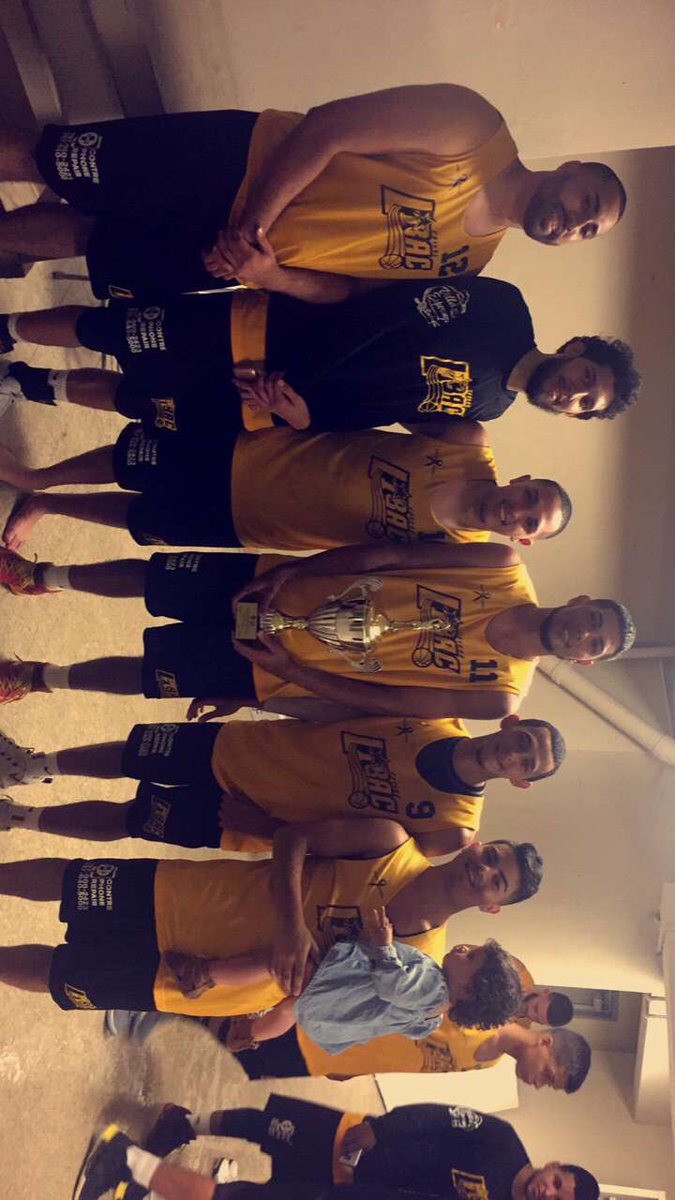 alamo_cristhyan's tweet photo. Nigga We Made It 💪🏽🏆🔥 #Campeones #PorW 🙏🏽 https://t.co/UwPBENRBCa