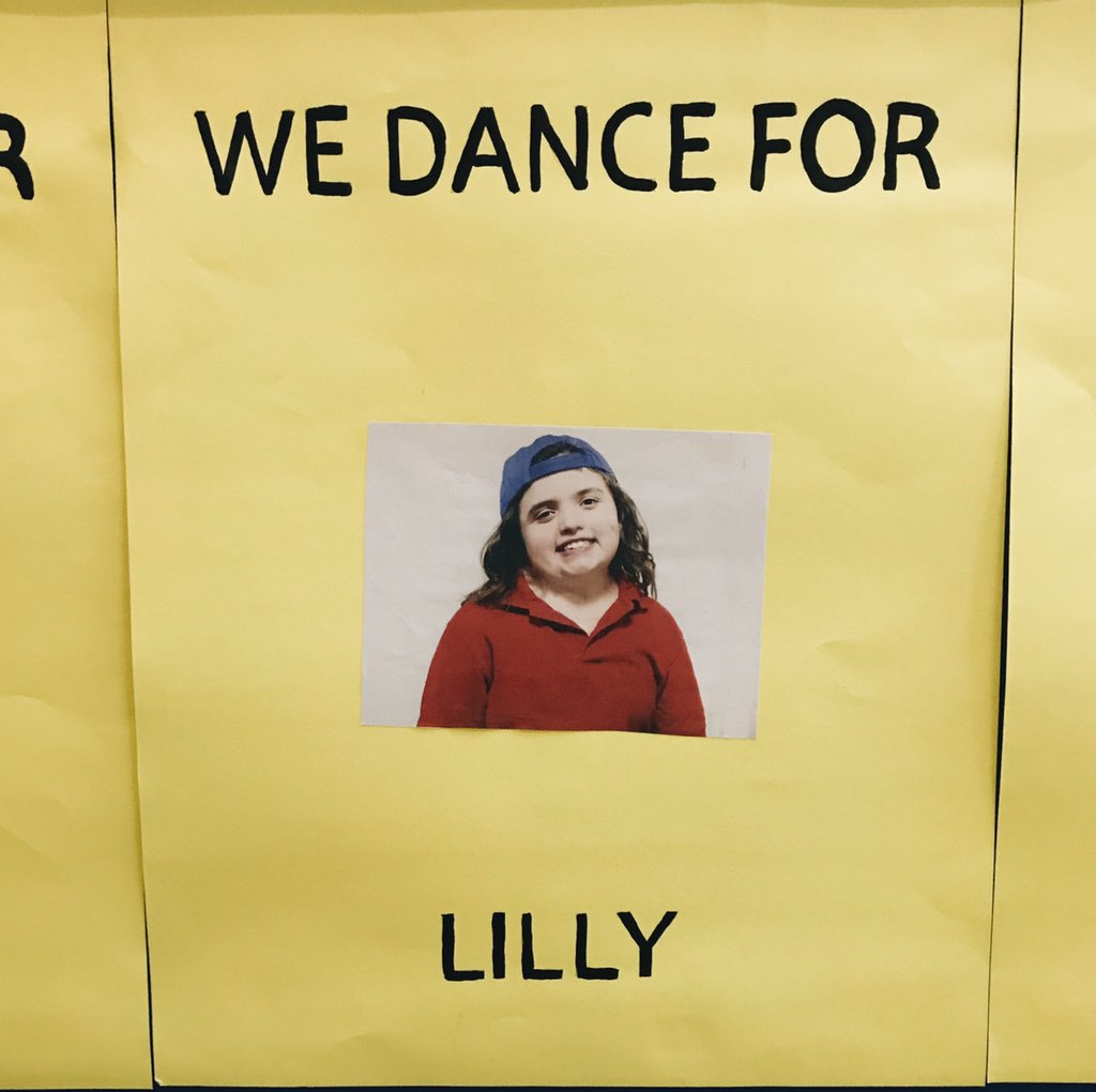 BlueHenChelsea's tweet photo. Happy UDance!!! It's the best day of the year 🎗💛 one hour down 11 to go! https://t.co/zM9ZM4sj1a