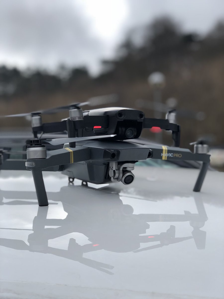 It’s #mavicair vs #mavicpro for us today
#drone #thedroneinvasion #dronepilot #mavicair #flying #photooftheday #rc #drones #aerialphotography #aerialvideography #aerial #dronesaregood #idd18 #internationaldroneday #fpv #aerialcinematography #uav #multirotor #MavicAir