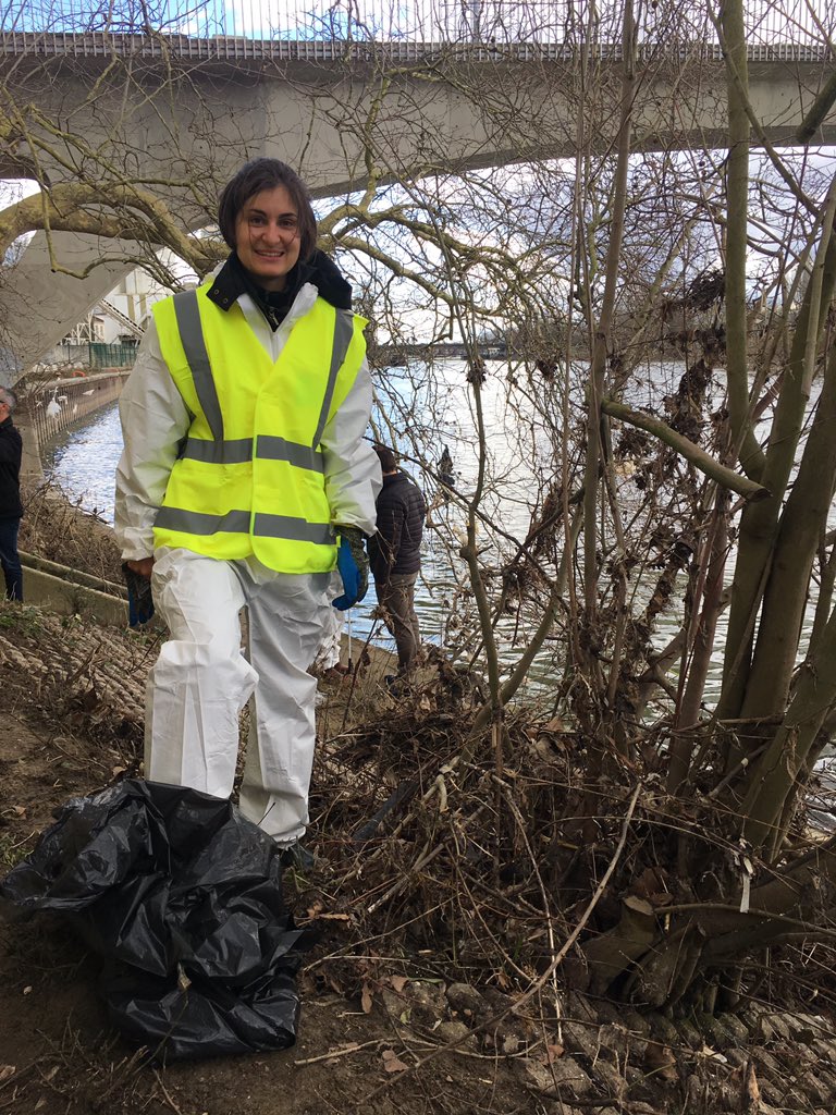 VilleSaintMaur's tweet photo. 1ère édition du Dimanche Citoyen sur les bords de Marne - avec l'équipe côté Quai Schaken. Merci aux bénévoles ! #demarchecitoyenne #jaimemaville https://t.co/odn0drpmaN