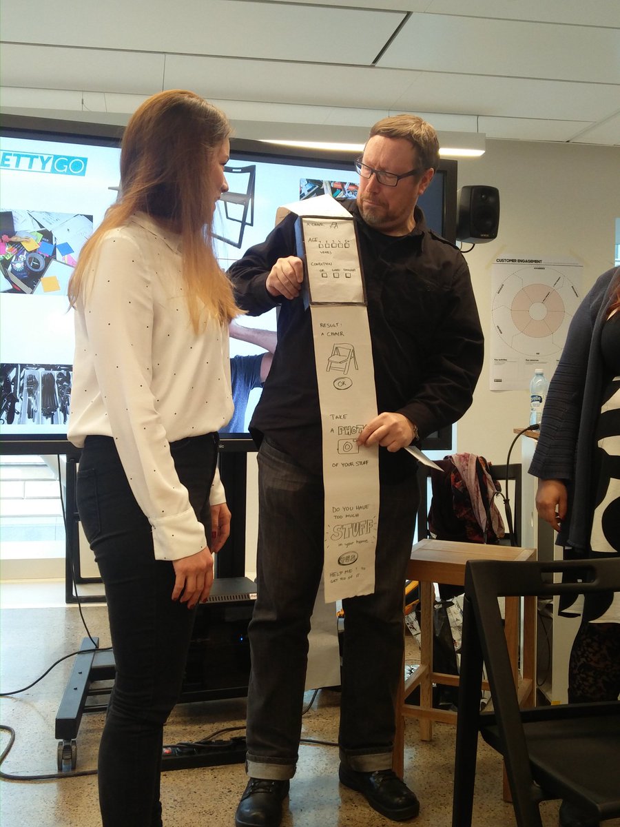 GSJamHKI's tweet photo. Many apps at this Jam but such ingenious ways of presenting them! Here's LettyGo with their recycling app. 😍 #creativity #servicedesign #GSJAM #GSJamHKI https://t.co/ZpoFgH6eTY