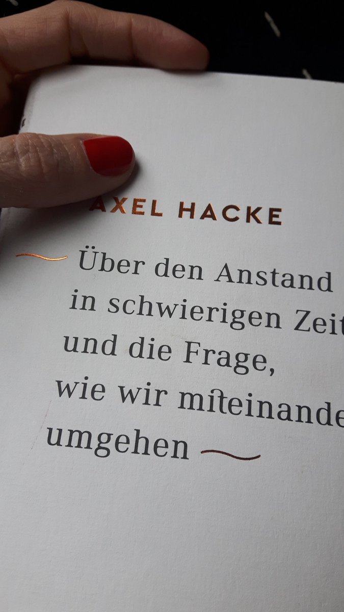 KHabenschaden's tweet image. Gutes Buch macht guten Sonntag. Stellt genau die richtigen Fragen.
#axelhacke #überdenanstand ...