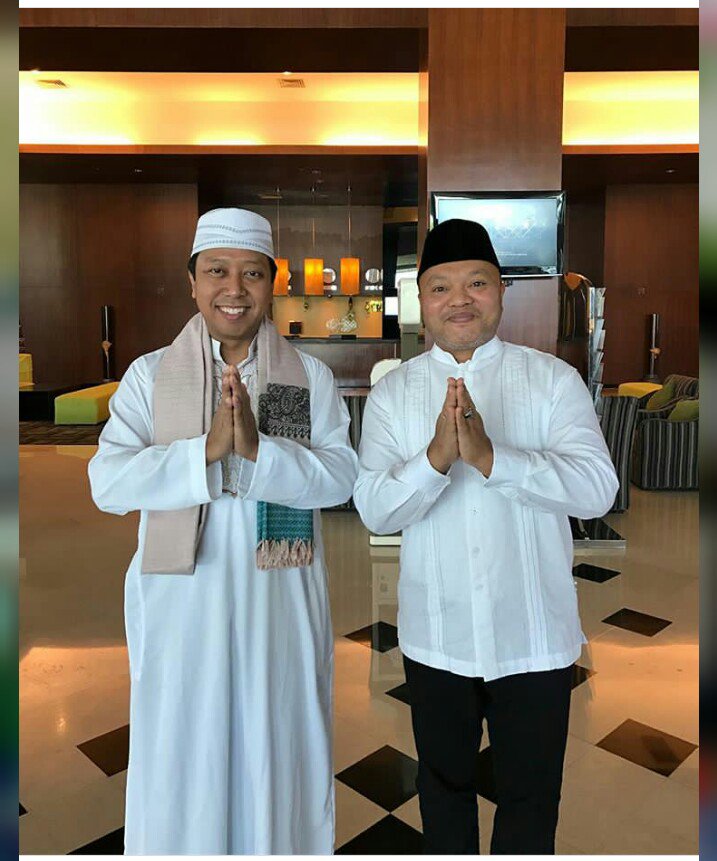 Nur14886965's tweet photo. Selamat menyambut gawai demokrasi indonesia 2018-2019

#JokowiRomi1putaran
@MRomahurmuziy @DPP_PPP @KalbarDpw @asrulsani @Halimwi @jokowi @Jusuf_Kalla1 @Kalla_Jusuf @jusuf_kalla @CakiminNow @Hadidi88853134 @Nur14886965 @Maimuna20035786 @nurulriza604 @WaskitoUti @raju_chandra07 https://t.co/BV6VENm4my