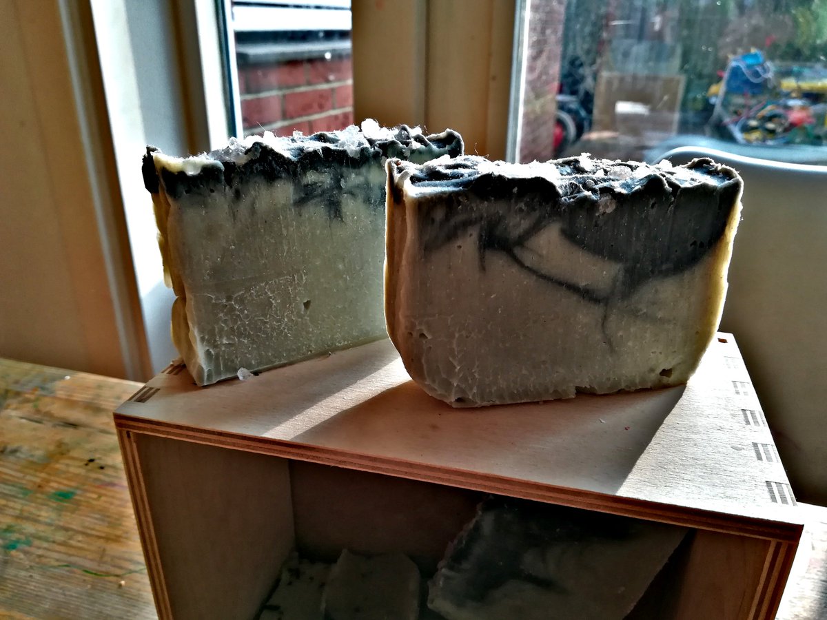 dezuiverehand's tweet photo. Natuurzeep zonder palmolie. The best a human can get! #nopalmoil #zonderpalmolie #zeep #Soap https://t.co/L7VjkPCRBC
