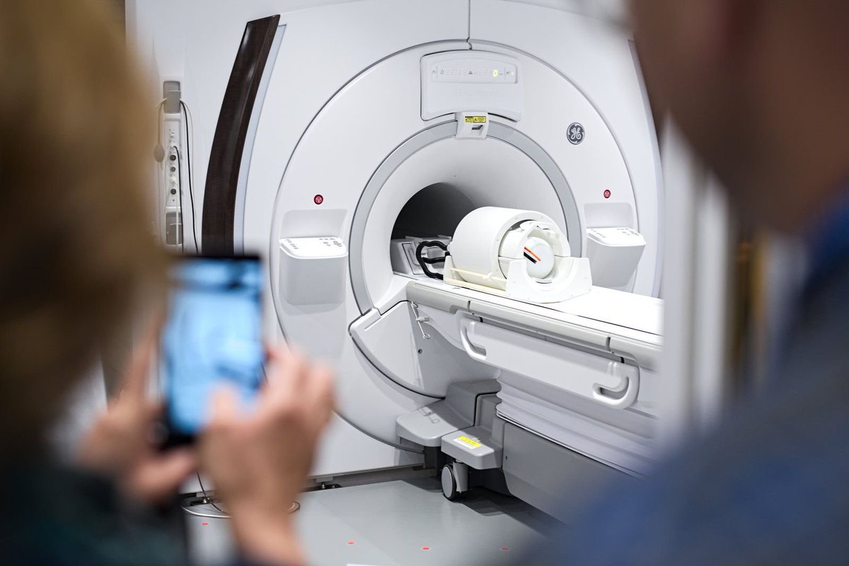 GE HealthCare (@gehealthcare) on Twitter photo Unlocking the mystery to helping the #brain with high-field #MR technology
invent.ge/2FqVkwx Unlocking the mystery to helping the #brain with high-field #MR technology
invent.ge/2FqVkwx