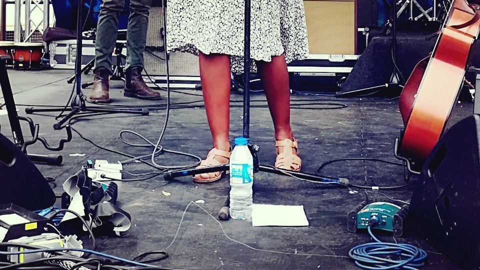 SARecStudios's tweet photo. #RandomFootShot @dellbell800 at @parkacoustics #LiveMusic #SAMusic https://t.co/IbtlGVnJPp