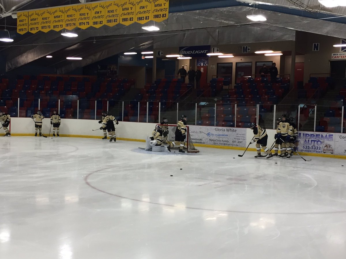 TeamEastern2018's tweet photo. Warmup has begun! @nlgames #GoEastern! https://t.co/ux1UMZQ09s