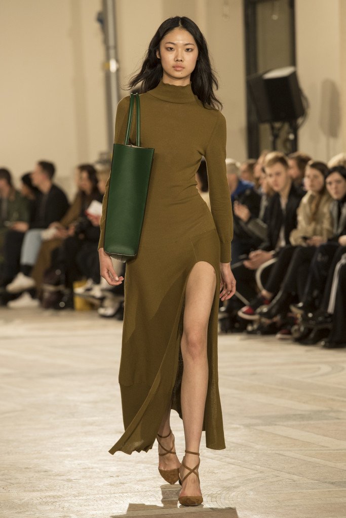Le Fashion Post tweet media