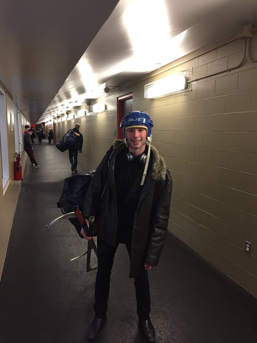 Bedford_Barons's tweet photo. @Bedford_Barons #OldTimeHockey #AlexLogan #HorkWorkingMan https://t.co/Wev4u9EKHD