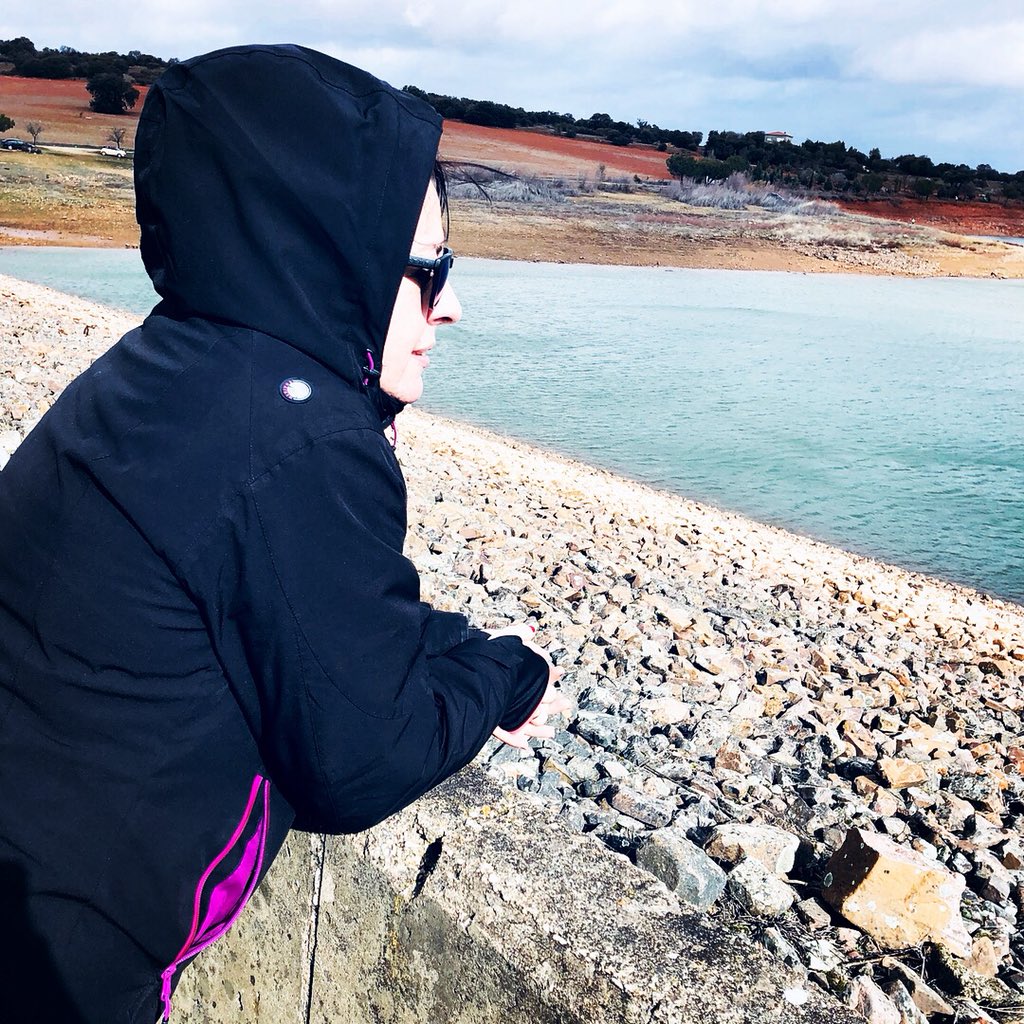 wini_29's tweet photo. Mañana de pantano!!!! #airepuro #valdepeñas #domingo #tuyyo❤️❤️❤️❤️ https://t.co/R5Mcy13Oql
