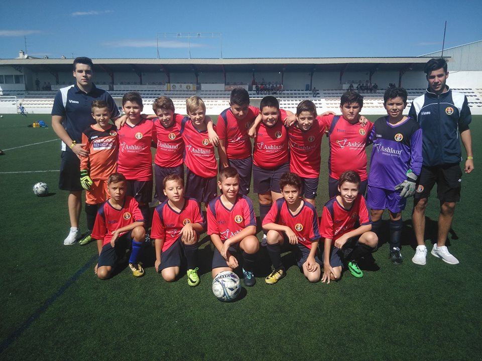 benicarlobf's tweet photo. #generacionBBF
#minutoyresultadoBBF

El Alevín "B" nos regala un buen partido con una entrega y unas ganas dignas de alabar pero se queda con la miel en los labios y acaba derrotado en el último suspiro por un @orpesacf que aprovecho mejor sus oportunidades 5-3 

#avantbenicarlo https://t.co/nCqqU0LMsZ