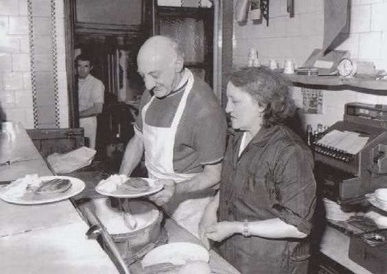 <a href="/MikeHollandarts/">@MikeHollandarts</a> @MWhale61 <a href="/BermondseyBeat/">BermondseyBeat</a> <a href="/Manzes_SE1/">M.Manze</a> <a href="/TowerBridgeRd/">Tower Bridge Road</a> <a href="/towertandoori/">Tower Tandoori</a> Joyce's Pie and Mash