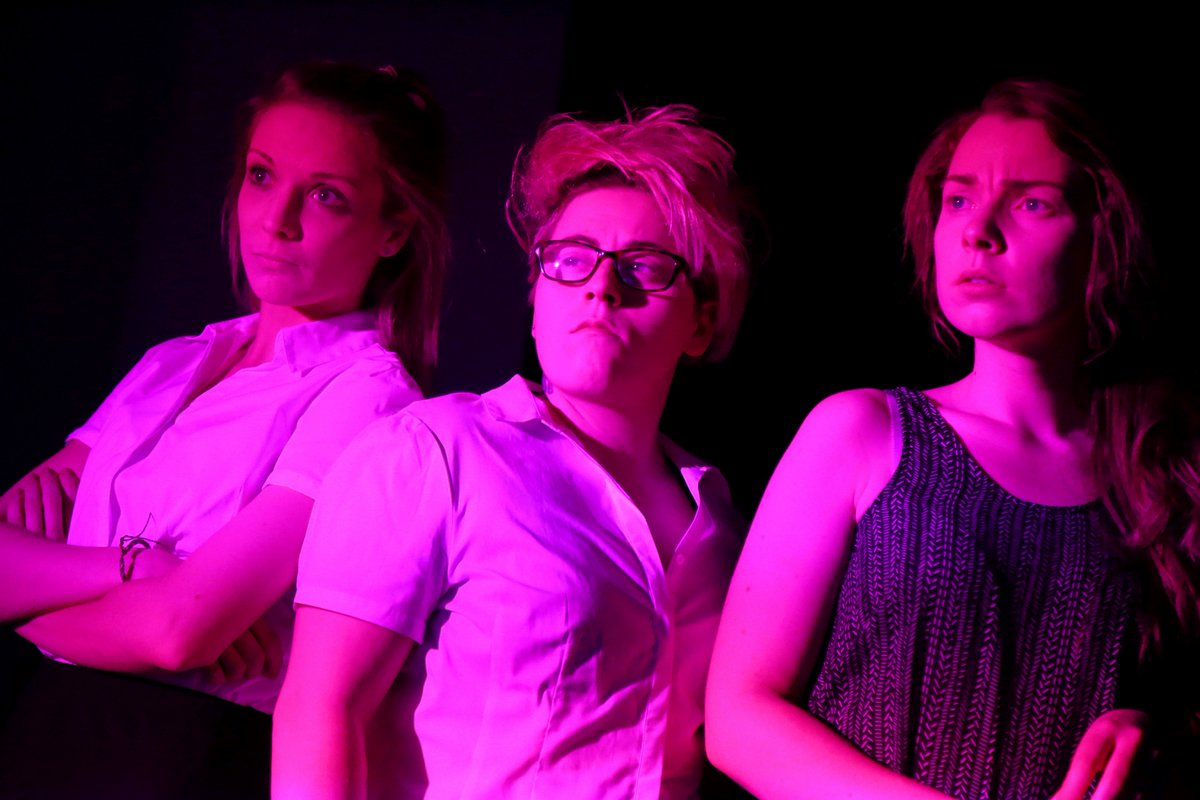 thespyinthestalls tweet media