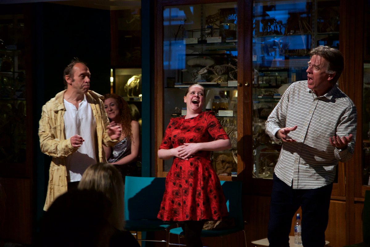 thespyinthestalls tweet media