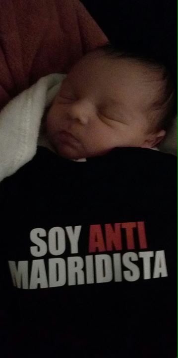SeccBarna's tweet photo. Desde hace unas semanas estamos de enhorabuena,hemos aumentado la F/Amilia . Bienvenida a este mundo preciosa #AntiMadridista https://t.co/G2th1p9heC