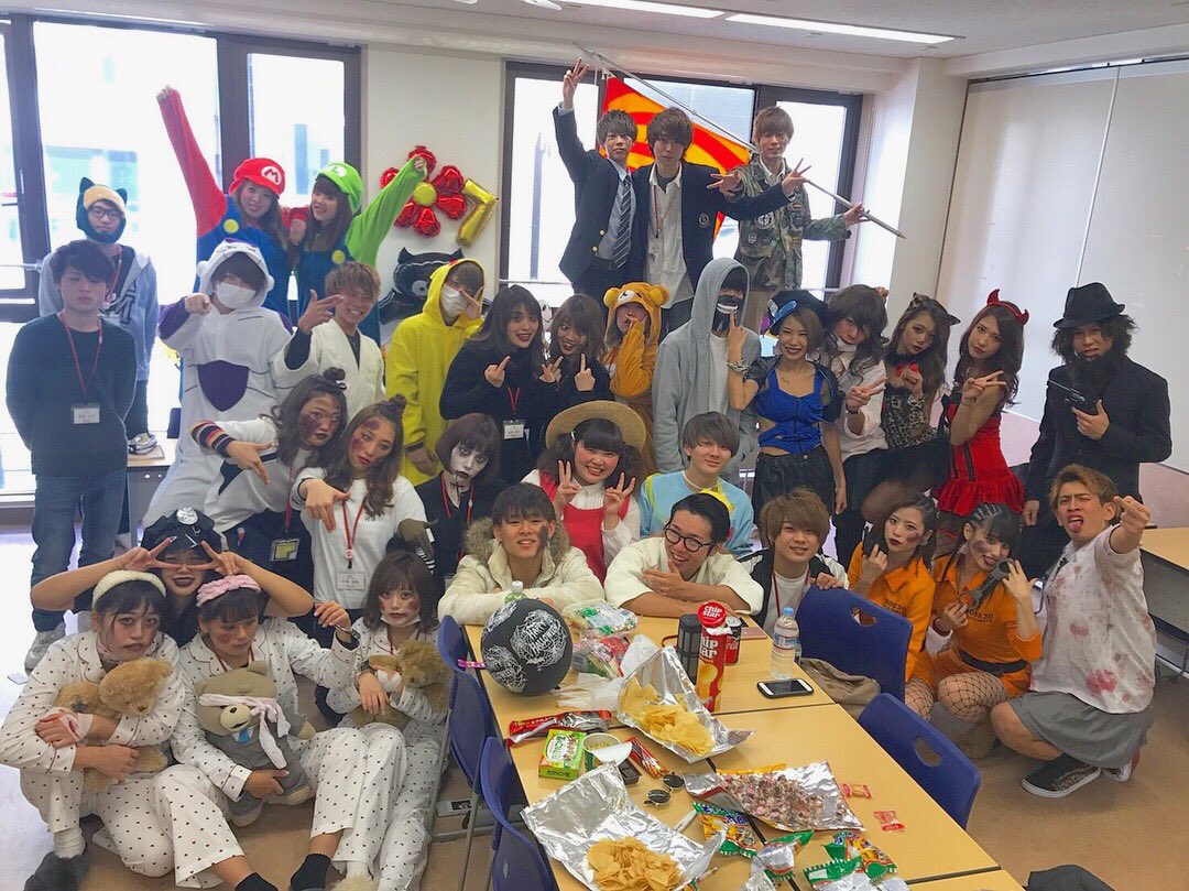 hnk_0923's tweet photo. ほんま1年間とてつもなく濃く充実してた！
みんな仲良くて癖強い7cが大好き😿💖
1年間ありがとう😭 https://t.co/OKO6qd8YLn