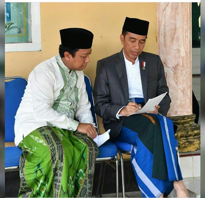 WaskitoUti's tweet photo. Tumis kacang sambal terasi,
Sayur sawi tumis mentega,
Ini pasangan jokowi-romi,
Sudah pasti jadi jawara. Amin
  #JokowiRomi1putaran https://t.co/o5Z2gCZK7h