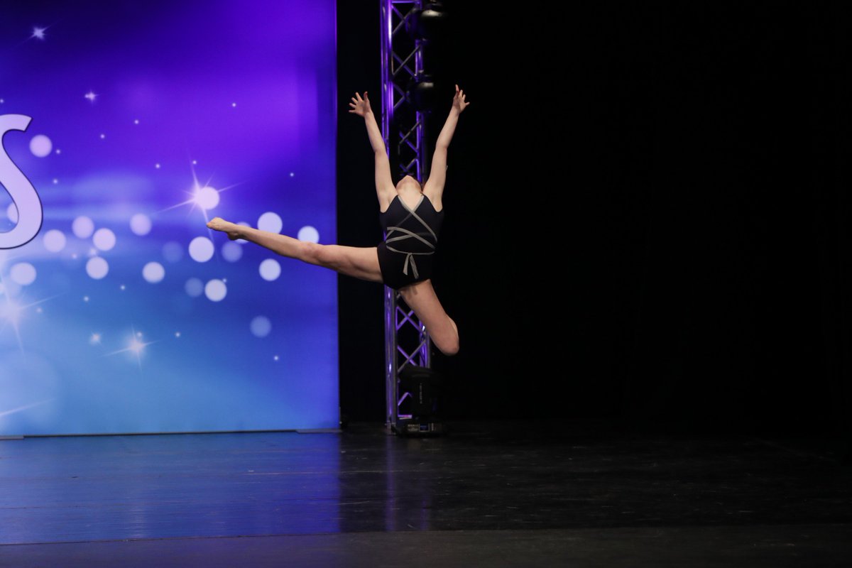 HeadlinersDance's tweet photo. Check out Zoe, one of Our Teen Ms here in Westbrook, Maine. 
#HeadlinersDance #HeadlinersWestbrook #Headliners2018 #2018Tour https://t.co/DZPTACCr1e