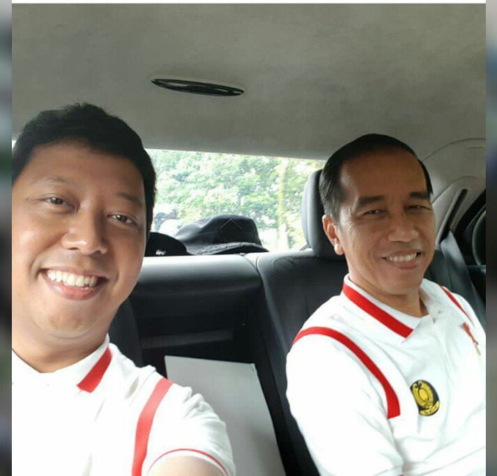 cakrawalanu's tweet photo. Pendamping ideal ya...Santri millenial gitu lochhhhh
#JokowiRomi1putaran
@MRomahurmuziy @DPP_PPP @KalbarDpw @asrulsani @Halimwi @jokowi @Jusuf_Kalla1 @Kalla_Jusuf @jusuf_kalla @CakiminNow @Hadidi88853134 @Nur14886965 @Maimuna20035786 @nurulriza604 @WaskitoUti @raju_chandra07 https://t.co/Ly4rIx24IU