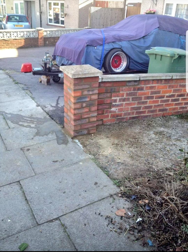 #decorating mums house for #MothersDay2018 &amp; some #gardening Happy mothers day to all the mothers out there. #London #Kent #Surrey #Orpington #bromley #Sevenoaks #Maidstone and around the globe 🌷🎁