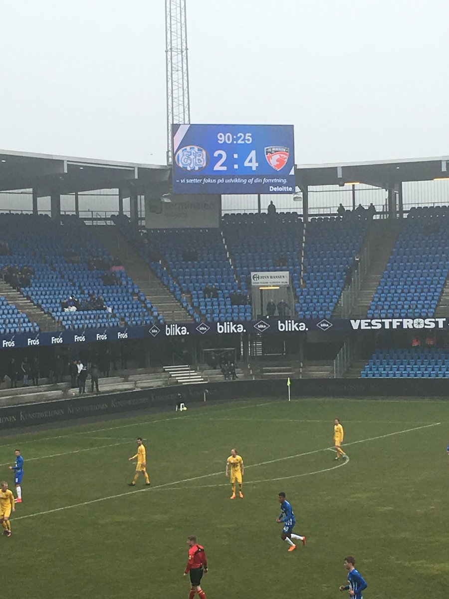 S_Pallesen's tweet photo. Fuld fuld fortjent sejr til @fcfredericiadk. https://t.co/W8FmAOngw4