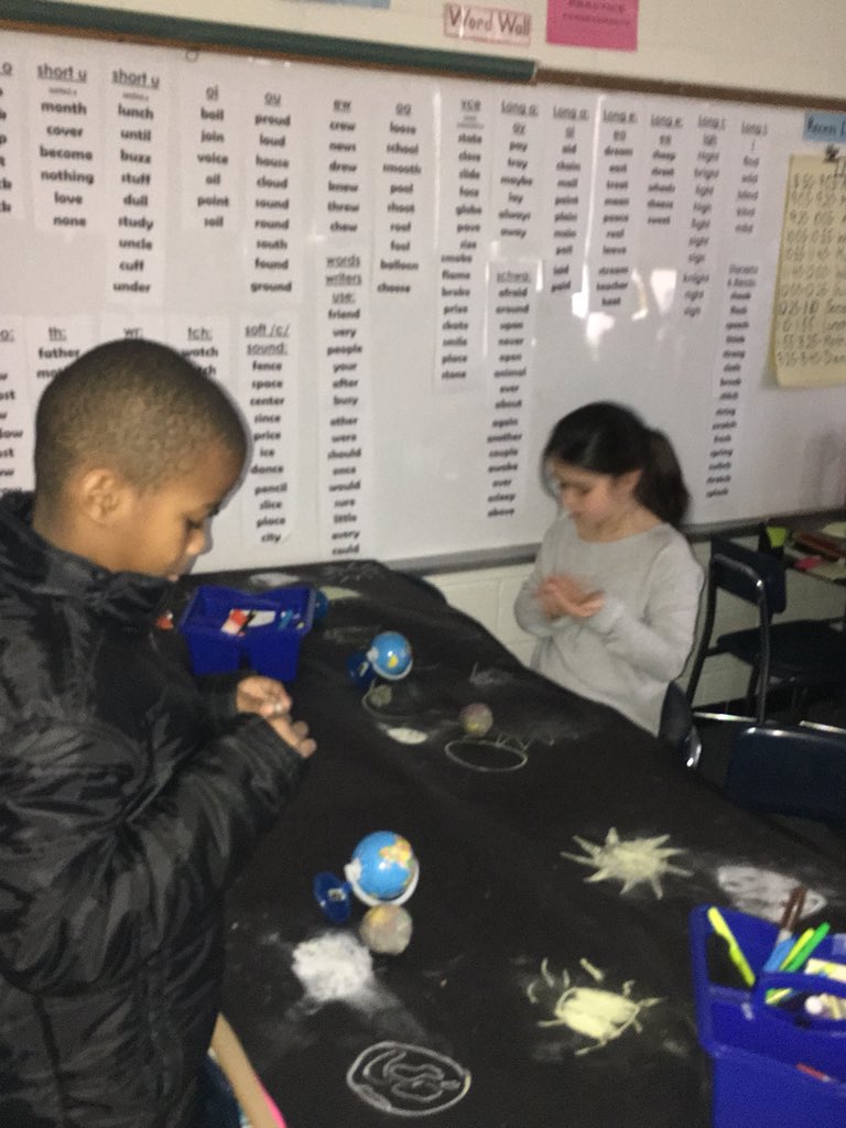 RP_CSD's tweet photo. 3rd graders have science day! https://t.co/LJfP2gvqnz