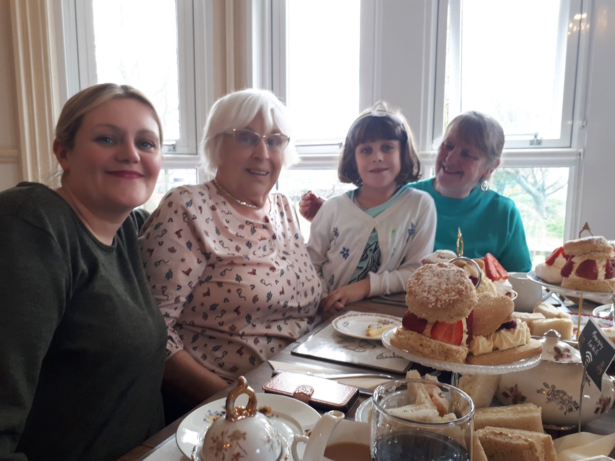 nickysmith1980's tweet photo. @MissODSHeart Alice has treated mummy and her 2 Nanna's to afternoon tea today!! #spoilingthem https://t.co/o4dWaQiSof