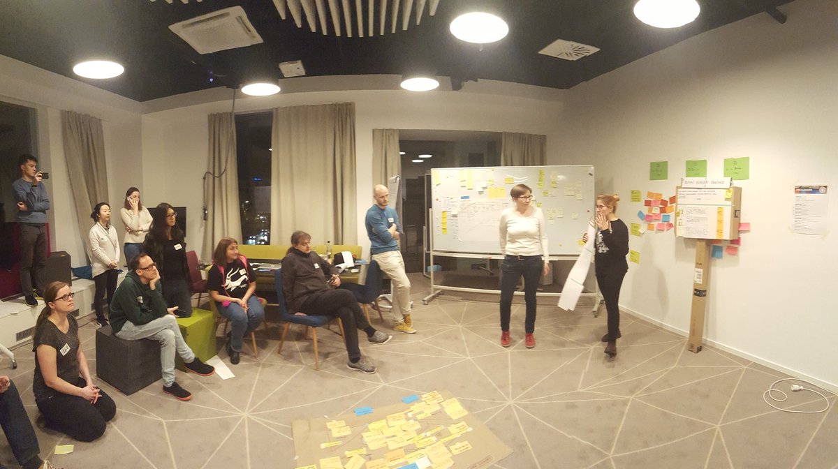 EnjoyCLS's tweet photo. Shaping service designs of tomorrow!

#creativelearningspace #gsjam #innovation #servicedesign https://t.co/RpvjKDKR4w