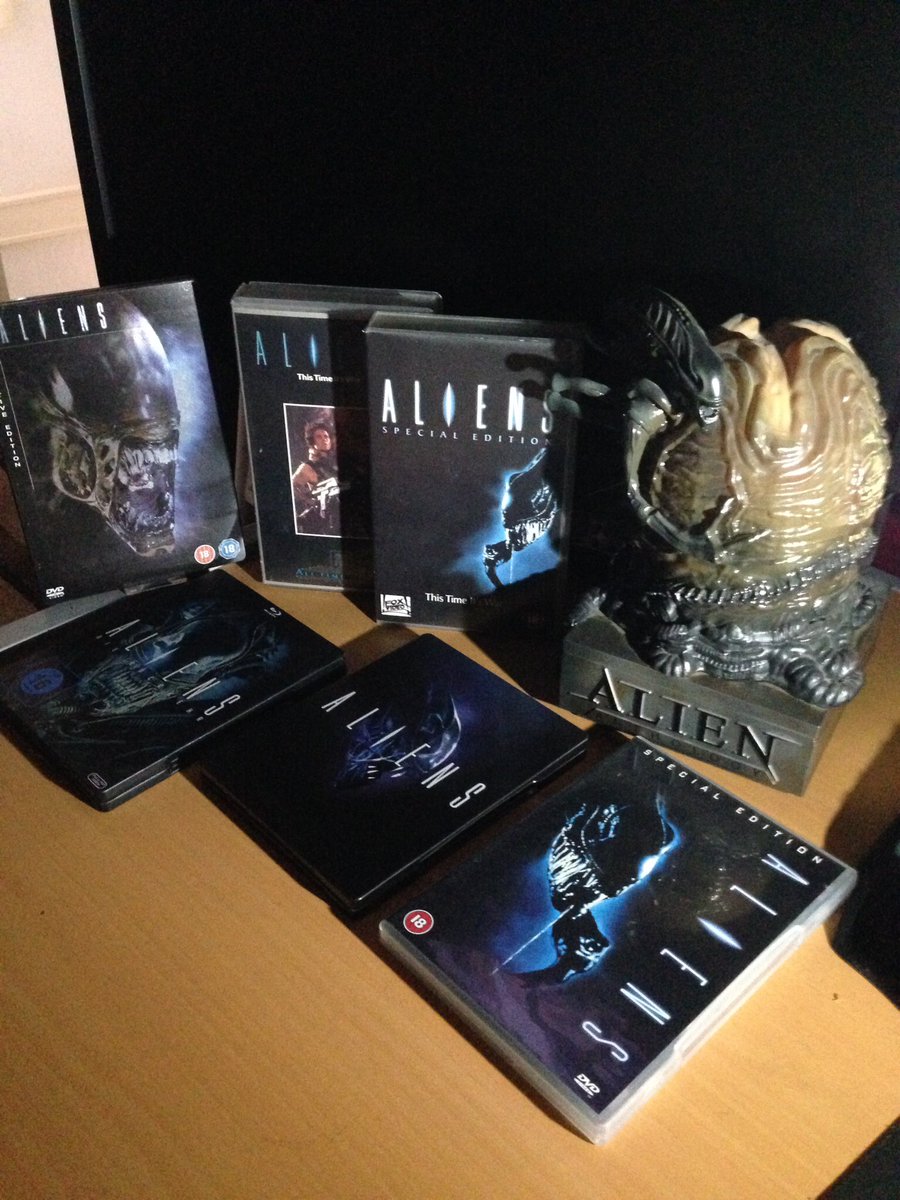PBRstreetgang73's tweet photo. More of my #AliensCollection https://t.co/QJmDHgagUD