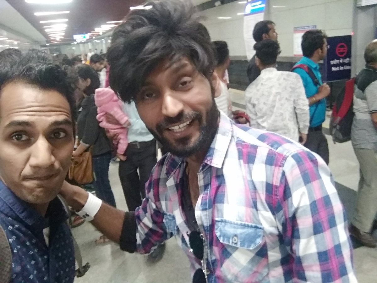 trickysiya's tweet image. Amazing meeting with technical dost.. our hitesh bhai... Sir you are really amazing.. n i m soo glad n soo happy thank you.. @technicaldost #hitenkumar #technicaldost #meetwithtechnicaldost