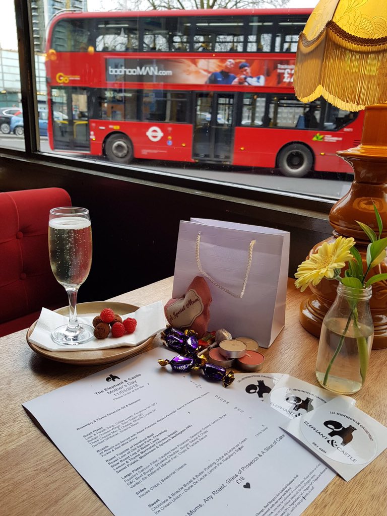 Happy Mother's Day to all amazing mums! Our roasts are looking delish as always. Forgot to book a table? 😱 ☎️02074038124