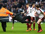 BurnleyNewsOnly's tweet photo. #BurnleyFC #Clarets West Ham face prospect of reduced capacity at London Stadium https://t.co/M7bUE4jwNy https://t.co/GouNEbPEFV