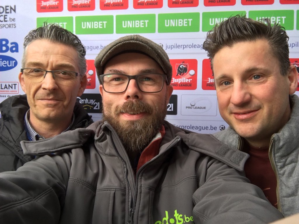 _edots_'s tweet photo. Speaker, vj &amp; dj danken jullie voor het schitterende seizoen! #STVV https://t.co/AKQAy9BqzC