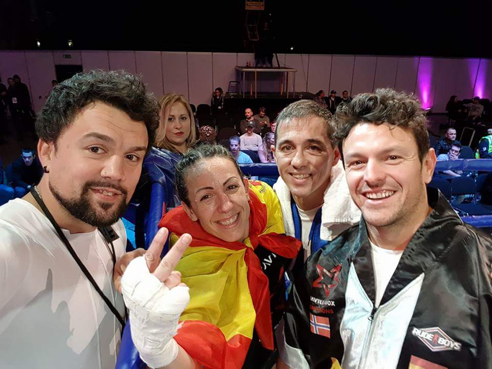 Eva María Naranjo <a href="/Evamaengho/">Eva Maria Naranjo</a> 
(11-0 3KOs) consiguió su victoria número 11 y mantuvo su invicto anoche en Oslo, Noruega, al vencer en el tercer asalto a Angelique Hernandez (1-4)