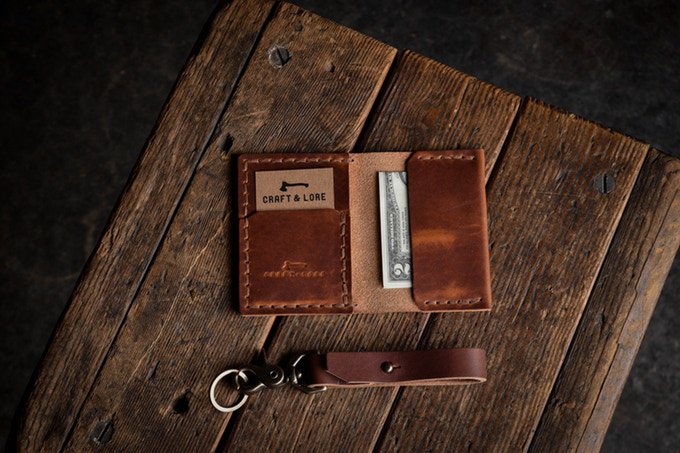 BestLeather's tweet photo. Craft &amp; Lore Insider Wallet - available now on Kickstarter. #craftandlore #leatherwallet #kickstarter #bestleathergoods #minimalistwallet https://t.co/sUUknfXpRm https://t.co/6fY2a2qsru