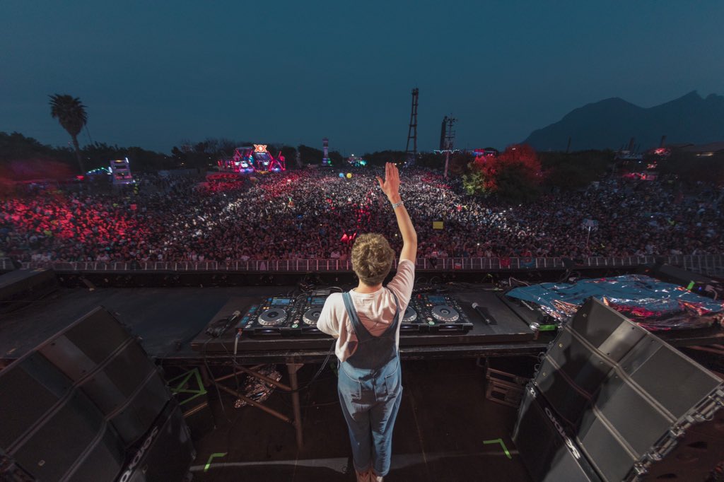 LFrequencies's tweet photo. Gracias Mexico 🇲🇽❤️ #CRAZY https://t.co/ofxaqY2rz2