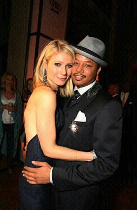 Happy bday to Terrence Howard    i still love this Rhodey! 