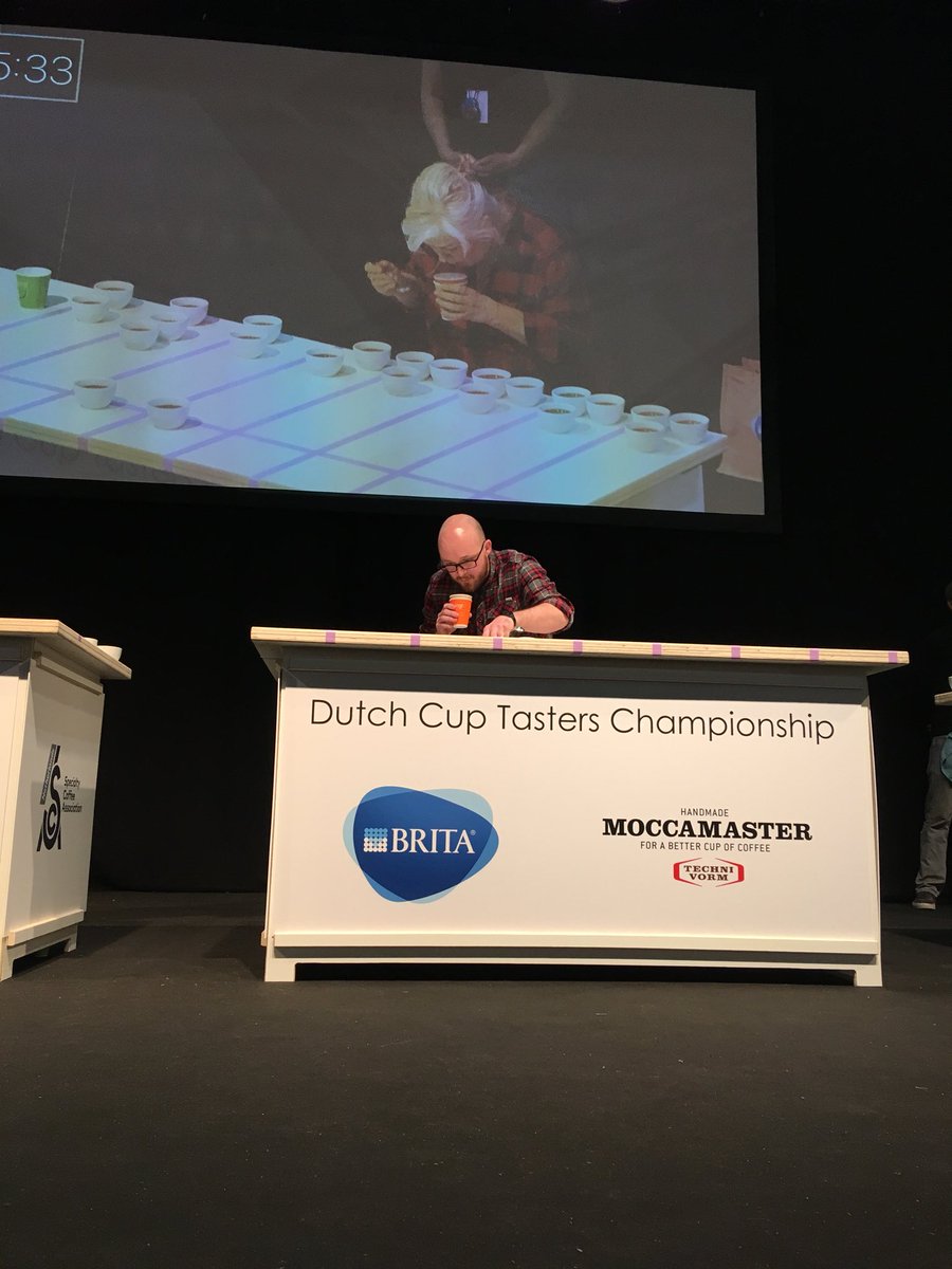 Sander door naar de de beste 8 (100% score)! Frans mag zometeen aantreden. NK Cuptasting