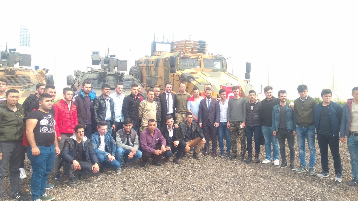 AkliselimEmirda's tweet photo. AK Parti Emirdağ İlçe Başkanlığı tarafından düzenlenen "Mehmetçiğe Destek" programı na AK Liselim Emirdağ olarak bizde katıldık.#hedefkızılelma #reis #Erdoğan #ankara #afrin #2023 #akparti 
#cinderesi #afyon #emirdag #lise 
#afrin #zeytin #barış #aklise #istanbul https://t.co/tUaXjZmb9L