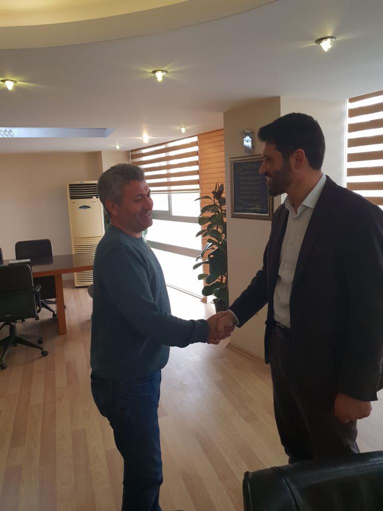 Pazar günü bile bizleri yanlız bırakmayan Seyhanlılarla beraberiz.

#SevdamızSeyhan 

<a href="/omerrcelik/">Ömer Çelik</a> <a href="/mustafaatas/">Mustafa ATAŞ</a> <a href="/ahmetkoca03/">Ahmet Koca🇹🇷🇹🇷🇹🇷</a> <a href="/FuatKoktas55/">Fuat KÖKTAŞ 🇹🇷</a> <a href="/Tamer_Dagli/">Tamer Dağlı 🇹🇷</a> <a href="/avfikretyeni/">Fikret Yeni 🇹🇷</a> <a href="/necdetunuvar/">Necdet Ünüvar</a> <a href="/MSErdinc/">Mehmet Şükrü ERDİNÇ</a> <a href="/tkucukcan/">Talip Küçükcan 🇹🇷</a> <a href="/fdemetsari/">Fatma Güldemet Sarı</a>