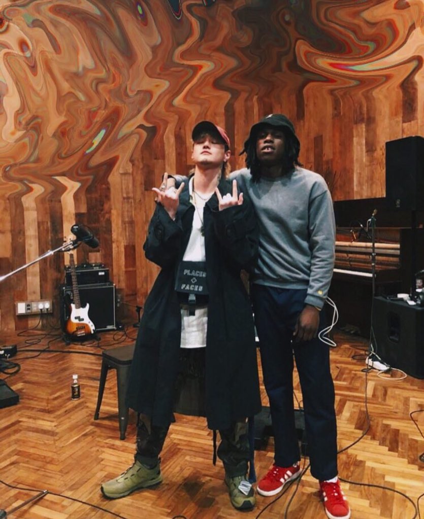 Dean with Daniel Caesar ✨ AN ICONIC DUO 🙏🏻