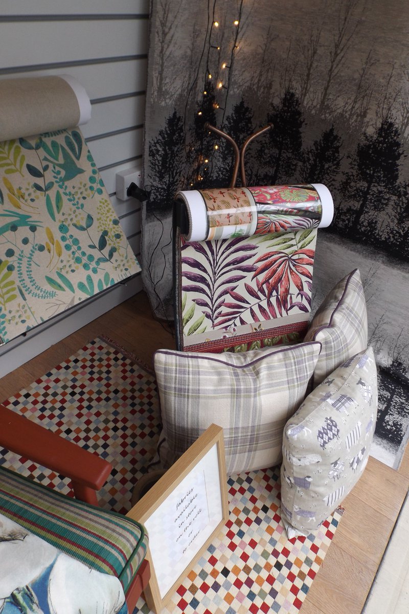 Shop Window 2  :) <a href="/RetweetCumbria/">Retweet Cumbria</a> <a href="/ECCottages/">Country Cottages</a> <a href="/TheStrawb/">Keswick WildStrawb</a> <a href="/theeagleshead/">The Eagles Head</a> #NotJustLakes