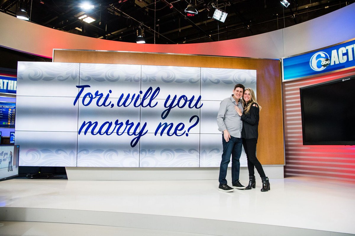6abc's tweet photo. AN ACTION NEWS FIRST! Last night @PhilaUnion Broadcaster @DaveLenoTV proposed to his childhood sweetheart (and big Action News fan) Tori Cramer, and it all went down in the 6abc studio! Congratulations to the happy couple!

(📷: Jared Polin) https://t.co/hVbRIVJ4Vr