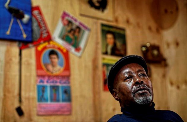 'Mr. Records' keeps Kenya's last vinyl music shop alive  ottawamatters.com/world-news/mr-… https://t.co/FSXxrvIkhc