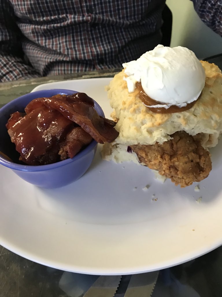 ChefAndrewDC's tweet photo. @biscuitheadavl putting some #SouthinOurMouth before we leave Asheville #yum https://t.co/qWlMQWDCka