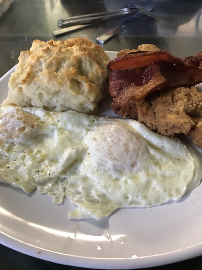 ChefAndrewDC's tweet photo. @biscuitheadavl putting some #SouthinOurMouth before we leave Asheville #yum https://t.co/qWlMQWDCka